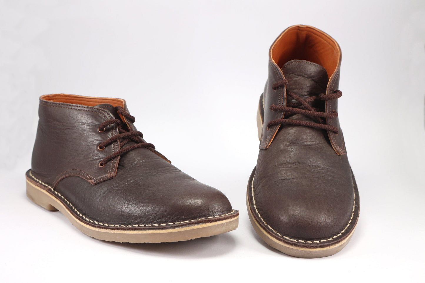Botas Chukka de Piel Napa: Calzado Elegante y Resistente