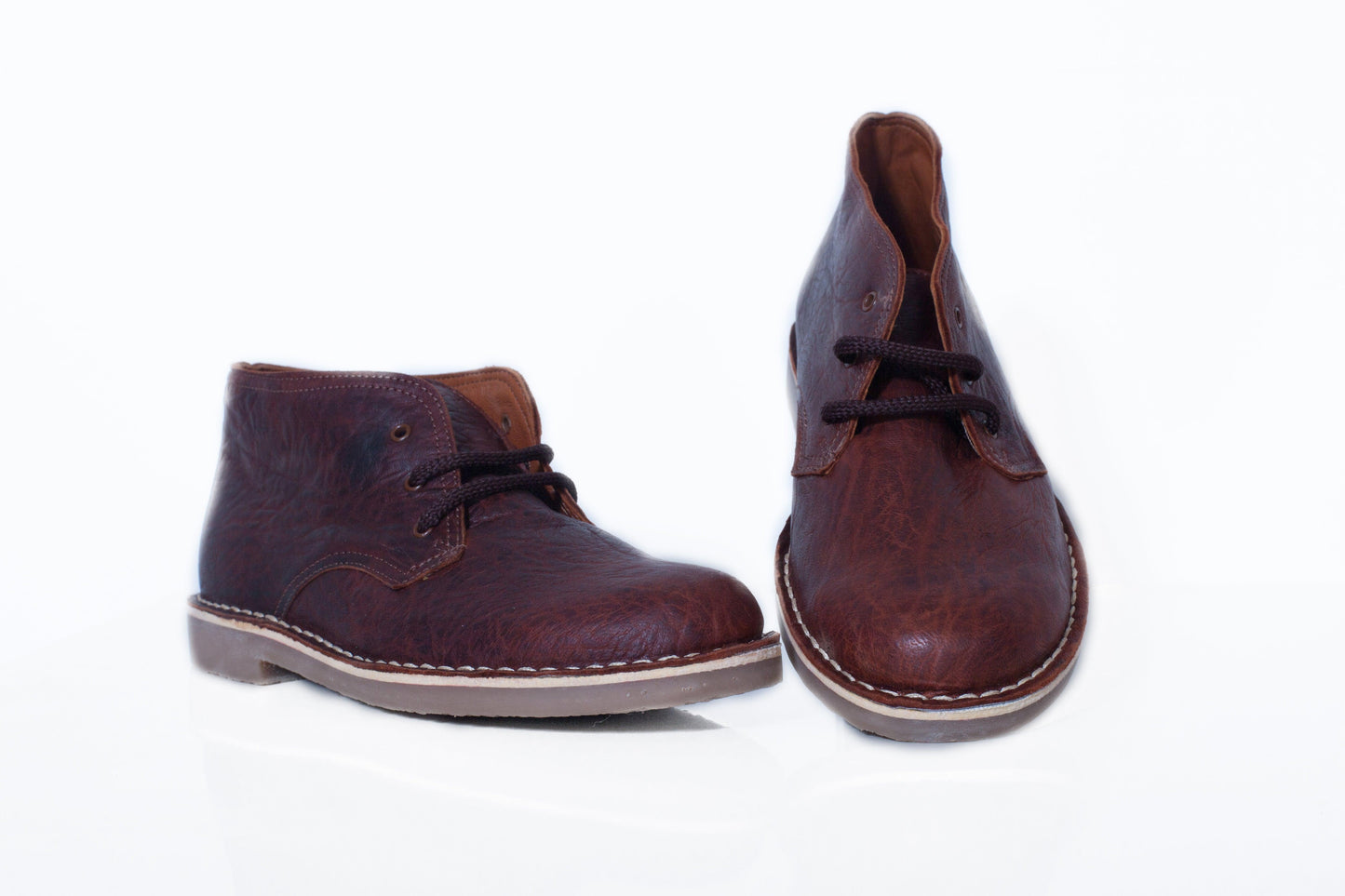 Botas Chukka de Piel Napa: Calzado Elegante y Resistente