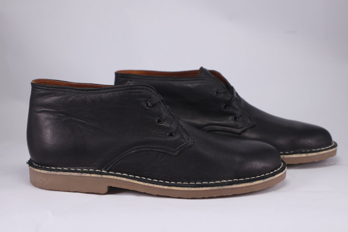 Botas Chukka de Piel Napa: Calzado Elegante y Resistente